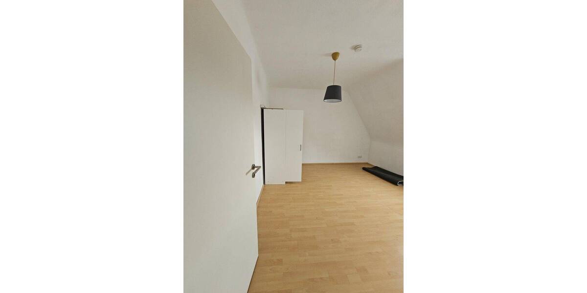Etagenwohnung Stuttgart Bad Cannstatt - 2 Zimmer, 61 m&sup2;, 895&euro; | Angebot:26833853