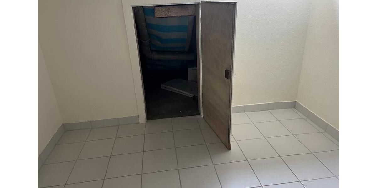 Dachgeschoßwohnung Esslingen am Neckar Oberesslingen - 2 Zimmer, 55 m&sup2;, 850&euro; | Angebot:26055836