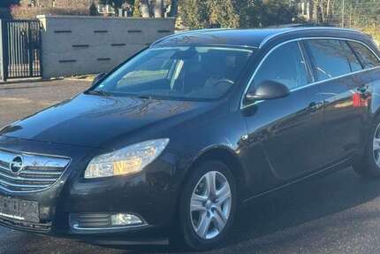 Opel Insignia 218.000 km 2.999 &euro; Stuttgart 70374