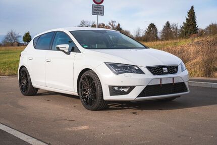 Seat Leon 97.226 km 14.390 € Wendlingen 73240