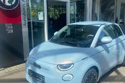 Fiat 500e 9.900 km 28.099 € Asperg 71679