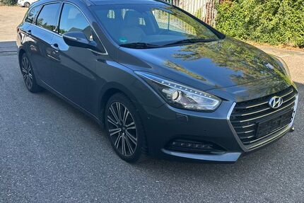 Hyundai i40 134.000 km 10.800 &euro; Möglingen/Ludwigsburg 71696