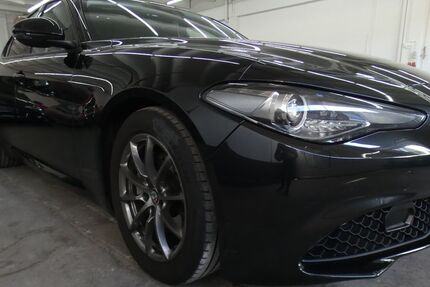 Alfa Romeo Giulia 137.000 km 14.899 &euro; Metzingen 72555