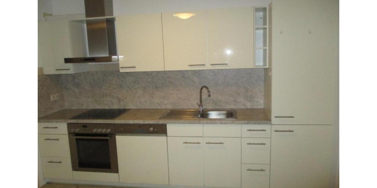 Reihenhaus Tübingen Lustnau - 6 Zimmer, 150 m&sup2;, 2.200&euro; | Angebot:25379085