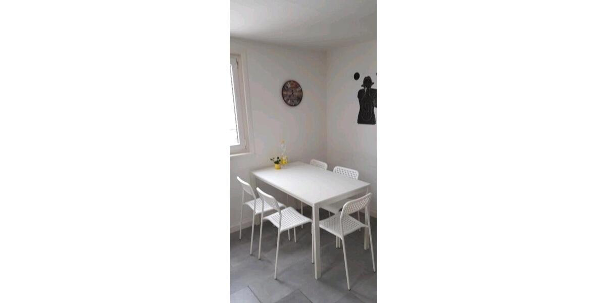 Dachgeschoßwohnung Kusterdingen - 6 Zimmer, 14 m&sup2;, 395&euro; | Angebot:26192771