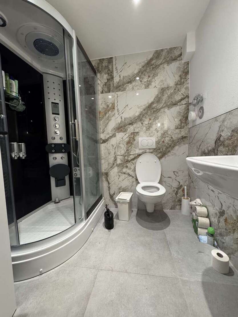 WG-Zimmer in Stuttgart 500 € 14 m² zimmer