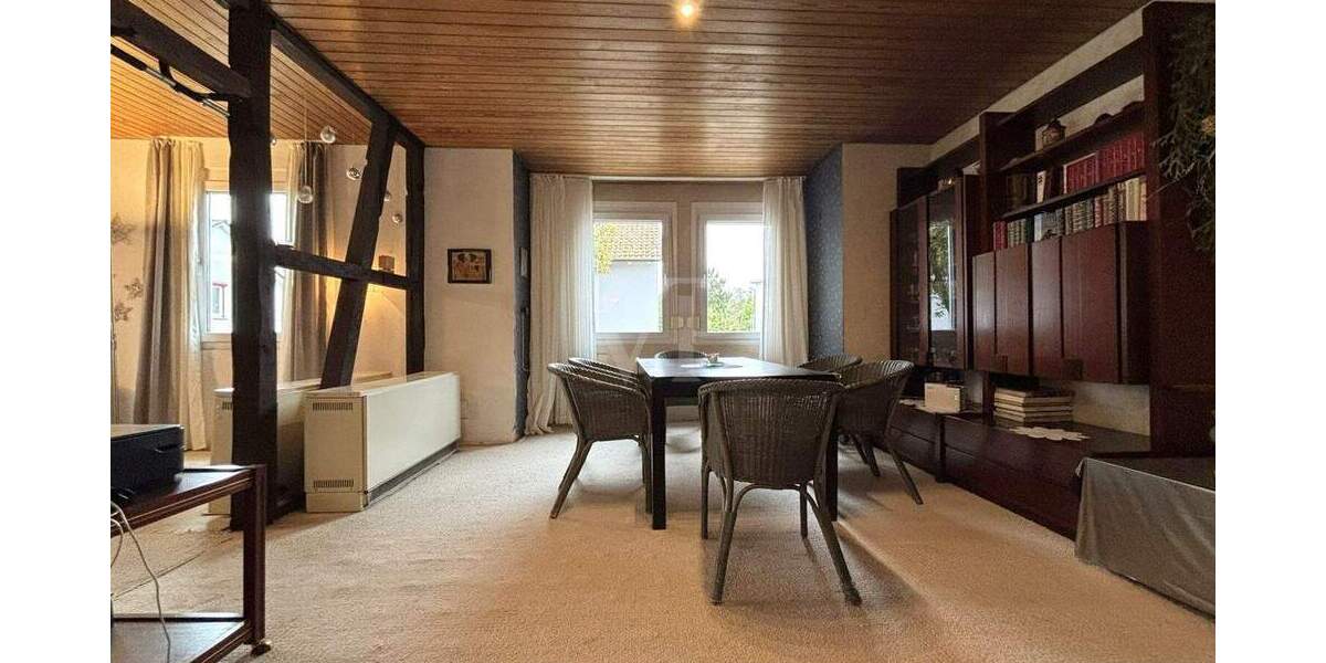 Sanierungsbedürftiges Einfamilienhaus in Neckarweihingen 6 zimmer