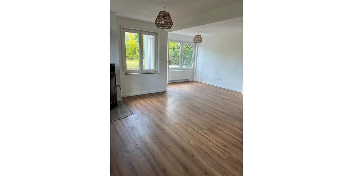 Erdgeschoßwohnung Esslingen am Neckar Hegensberg - 2.5 Zimmer, 70 m&sup2;, 1.230&euro; | Angebot:27601231