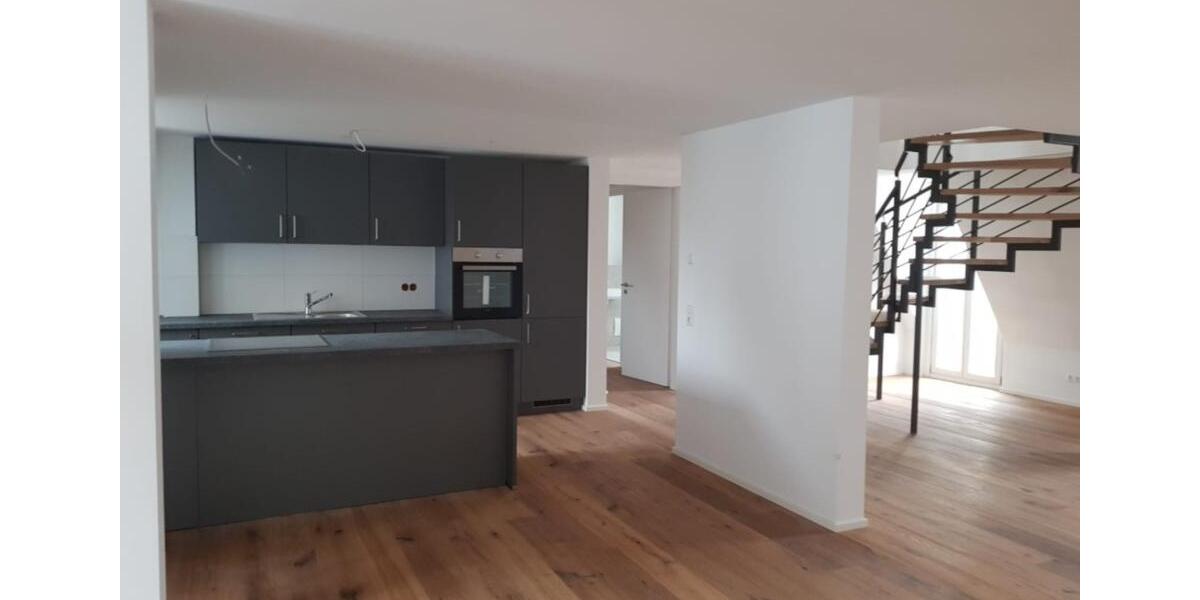Maisonettenwohnung Schwieberdingen - 4 Zimmer, 140 m&sup2;, 1.999&euro; | Angebot:25923480