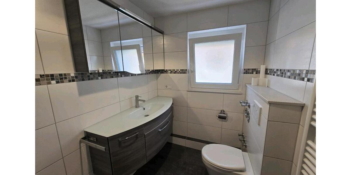 Etagenwohnung Gärtringen - 3.5 Zimmer, 100 m&sup2;, 1.500&euro; | Angebot:25432110