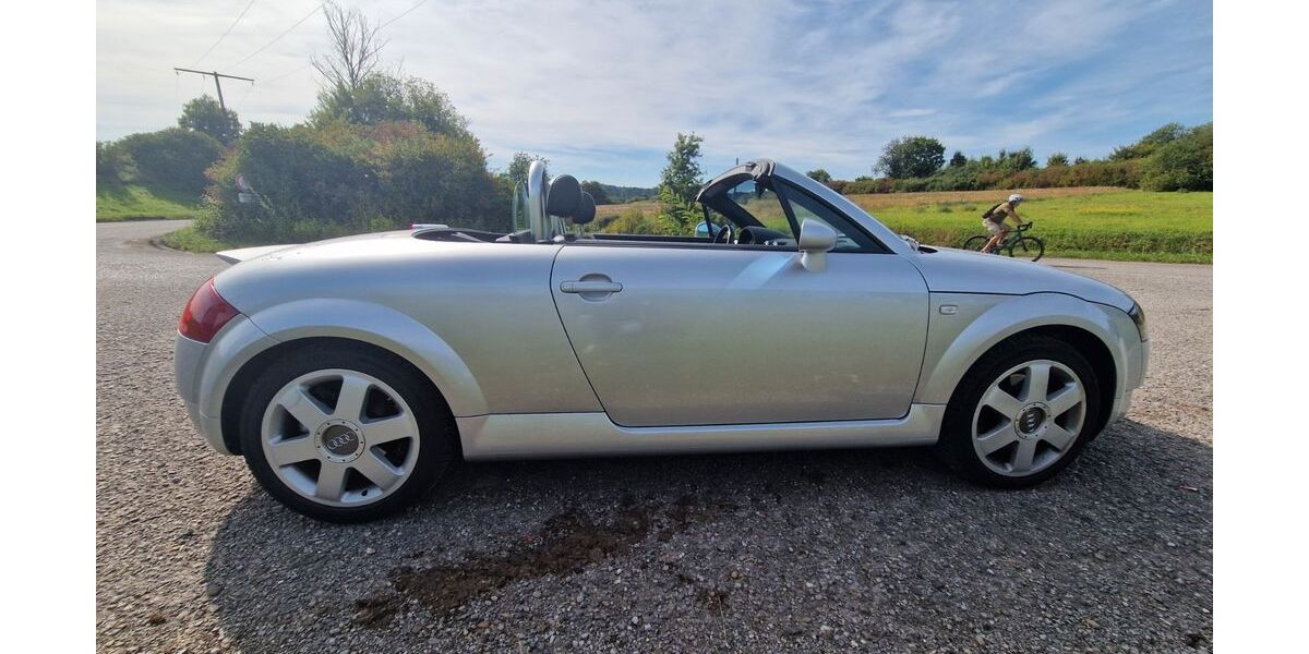 Audi TT 215.000 km 5.700 &euro; REUTLINGEN 72770