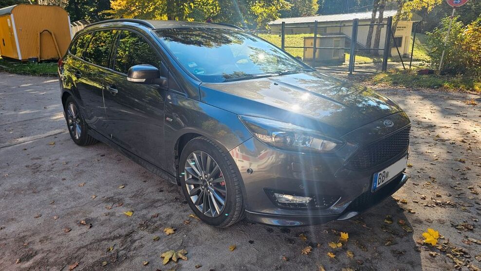 Ford Focus 143.000 km 8.900 € Sindelfingen 71069