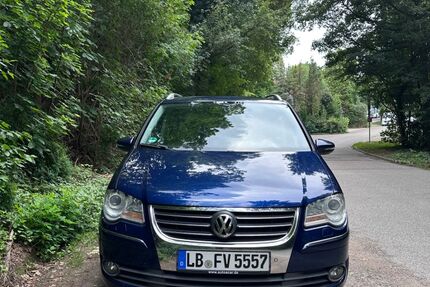 VW Touran 306.000 km 4.200 &euro; Bietigheim Bissingen 74321