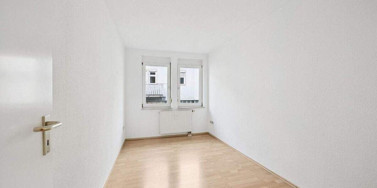 Etagenwohnung Ludwigsburg Mitte - 3 Zimmer, 80 m&sup2;, 275.000&euro; | Angebot:25802184