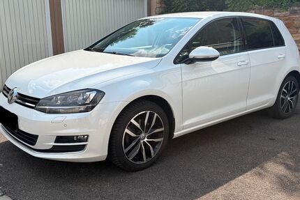 VW Golf 127.400 km 9.950 &euro; Fellbach 70734