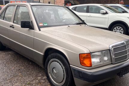 Mercedes-Benz 190 117.085 km 7.995 € Altensteig 72213