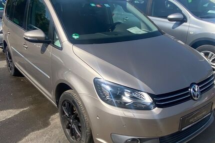 VW Touran 174.000 km 4.800 € Markgröningen 71706