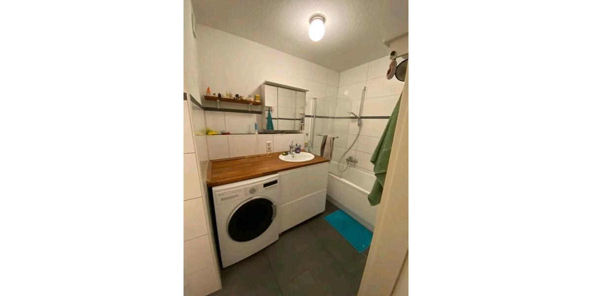 Hochparterre Ludwigsburg - 3 Zimmer, 76 m&sup2;, 1.220&euro; | Angebot:26443373