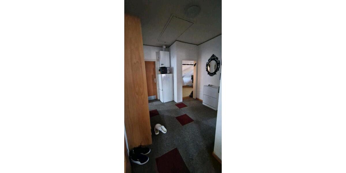 Dachgeschoßwohnung Markgröningen - 4 Zimmer, 84 m&sup2;, 1.050&euro; | Angebot:26481756