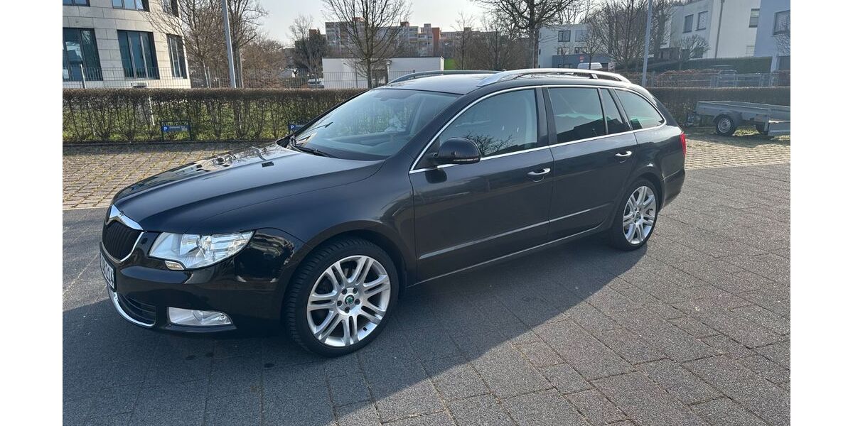 Skoda Superb 220.000 km 6.900 &euro; Pforzheim 75181