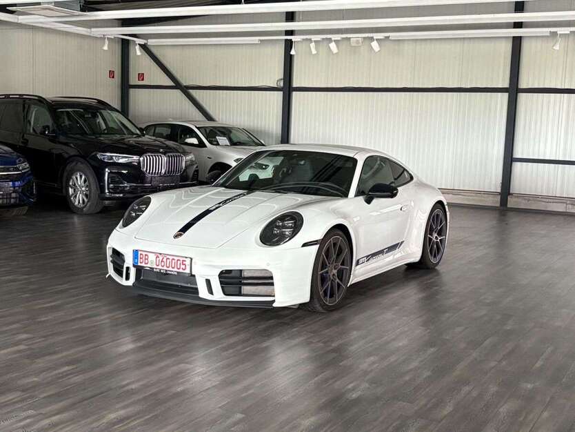 Porsche 992 1.400 km 131.650 € Jettingen 71131
