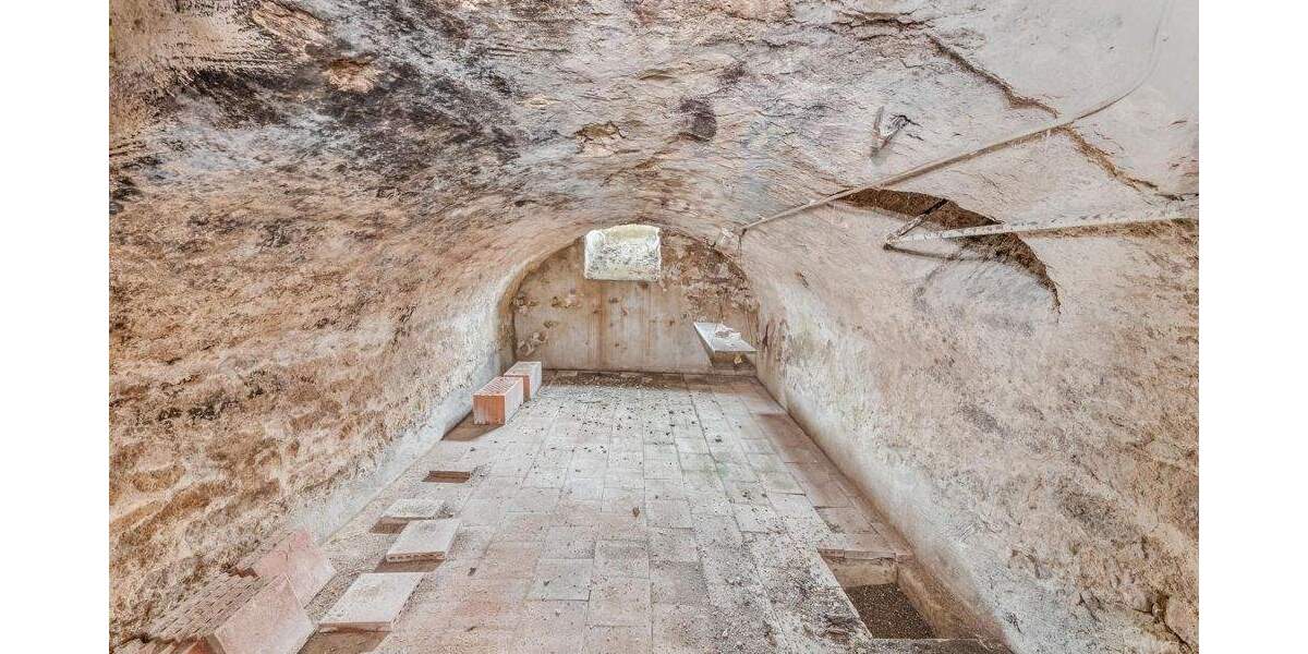 ++ Handwerker gesucht: DHH zum Wiederbeleben - sofort verfügbar ++ 7 zimmer