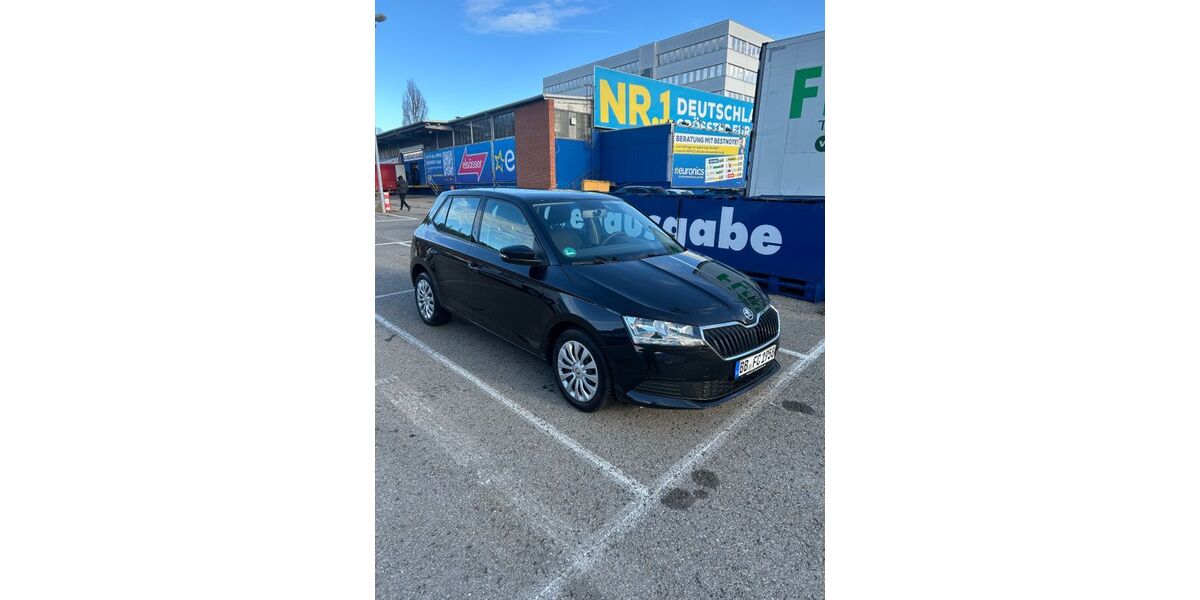 Skoda Fabia 91.000 km 8.100 &euro; Sindelfingen 71063
