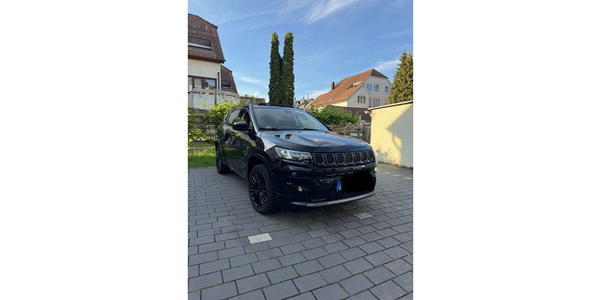 Jeep Compass 79.379 km 22.900 &euro; Stuttgart 70567