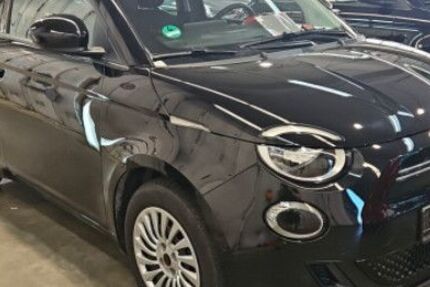 Fiat 500e 20.000 km 17.999 &euro; Reutlingen / Mittelstadt 72766