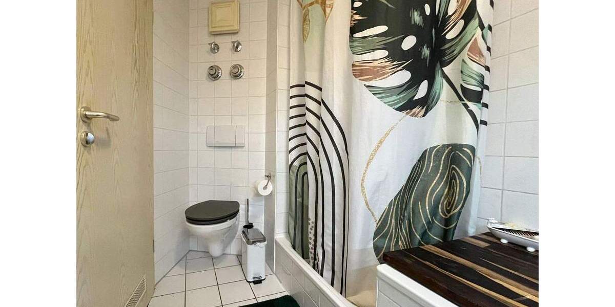 Etagenwohnung Stuttgart / Degerloch Degerloch - 2 Zimmer, 65 m&sup2;, 950&euro; | Angebot:24423975