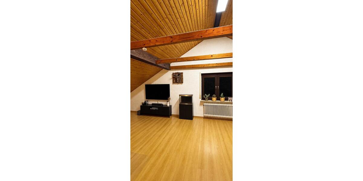 Dachgeschoßwohnung Ostfildern - 2 Zimmer, 70 m&sup2;, 750&euro; | Angebot:27595962