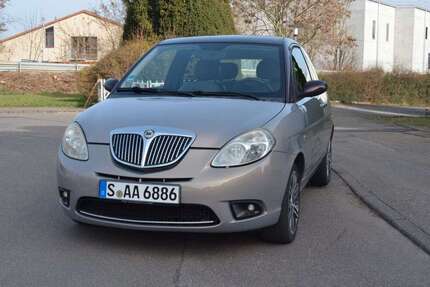 Lancia Ypsilon 139.700 km 1.888 &euro; Stuttgart 70499