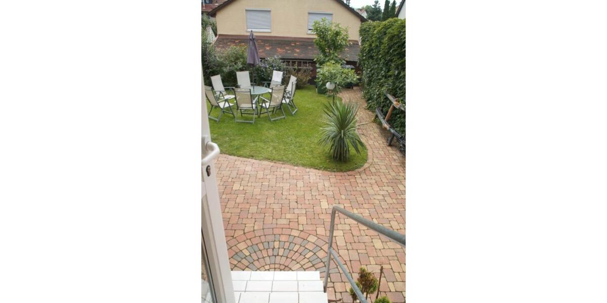 Etagenwohnung Ludwigsburg Oßweil - 10 Zimmer, 1 m&sup2;, 300&euro; | Angebot:24833699