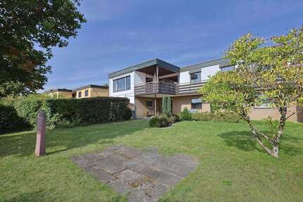 Haus Herrenberg - 8.5 Zimmer, 198 m&sup2;, 640.000&euro; | Angebot:27665922