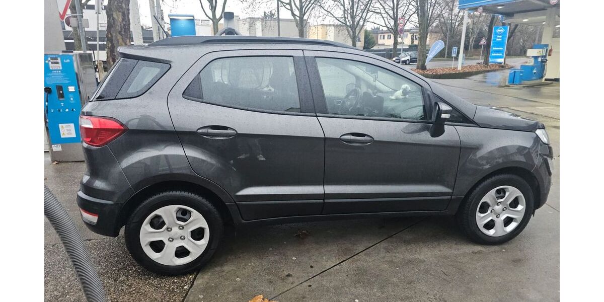 Ford EcoSport 66.000 km 12.900 &euro; Stuttgart 70374