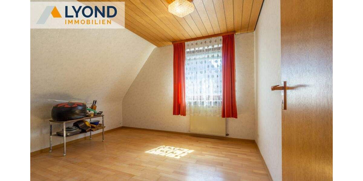 Doppelhaushälfte Sindelfingen Mitte - 6 Zimmer, 104 m&sup2;, 599.000&euro; | Angebot:22997535