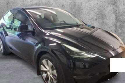 Tesla Model Y 63.058 km 35.890 &euro; Böblingen 71032