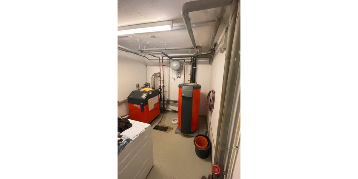 Reihenhaus Leonberg - 6 Zimmer, 199 m&sup2;, 1.750&euro; | Angebot:24248136