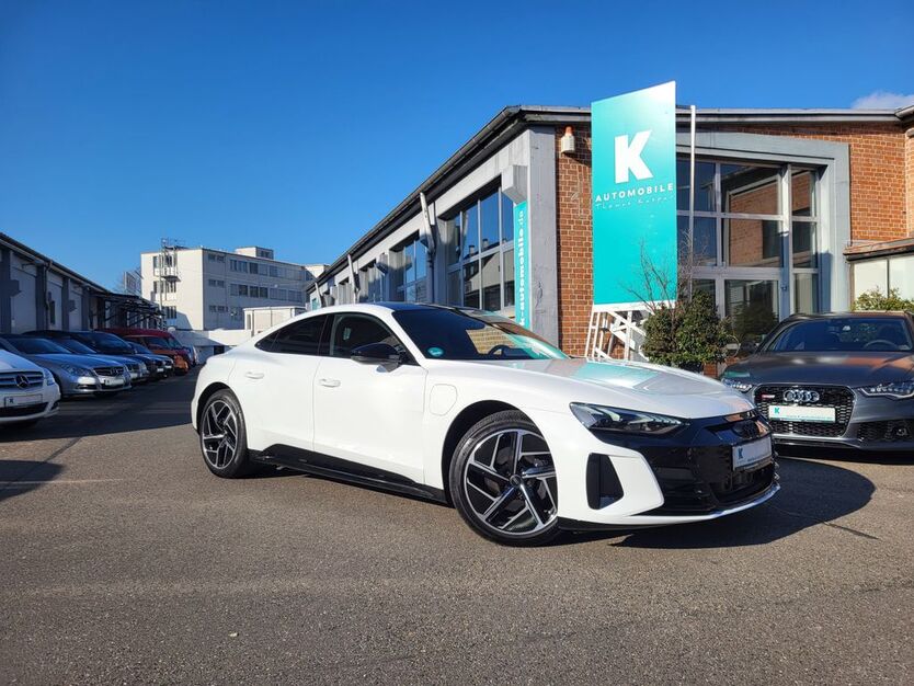 Audi e-tron GT 15.000 km 59.890 € Stuttgart 70372