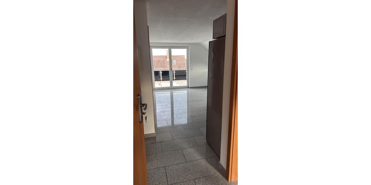 Dachgeschoßwohnung Esslingen am Neckar Hegensberg - 3 Zimmer, 69 m&sup2;, 1.250&euro; | Angebot:27601324