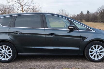 Ford S-Max 218.325 km 8.900 &euro; Pforzheim 75173