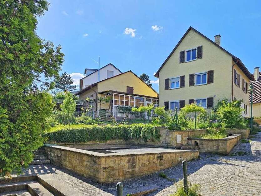 Haus zum Kaufen in Sachsenheim Kleinsachsenheim 395.000 € 134 m²