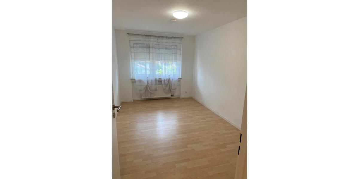 Etagenwohnung Ditzingen - 3 Zimmer, 71 m&sup2;, 295.000&euro; | Angebot:26549947