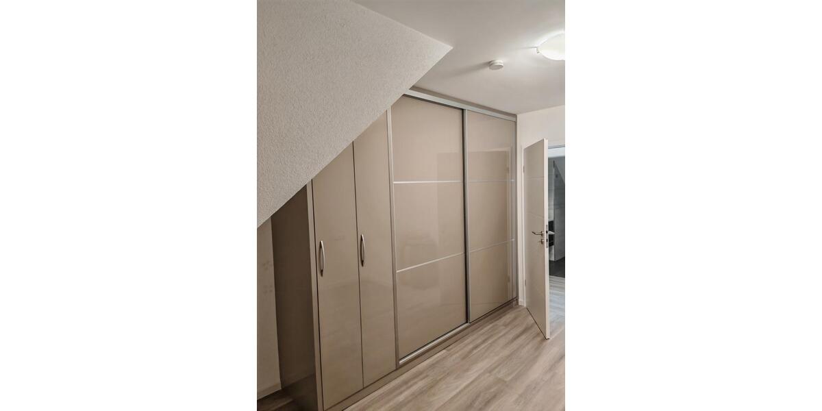 Dachgeschoßwohnung Ostfildern - 2 Zimmer, 45 m&sup2;, 1.000&euro; | Angebot:26414229
