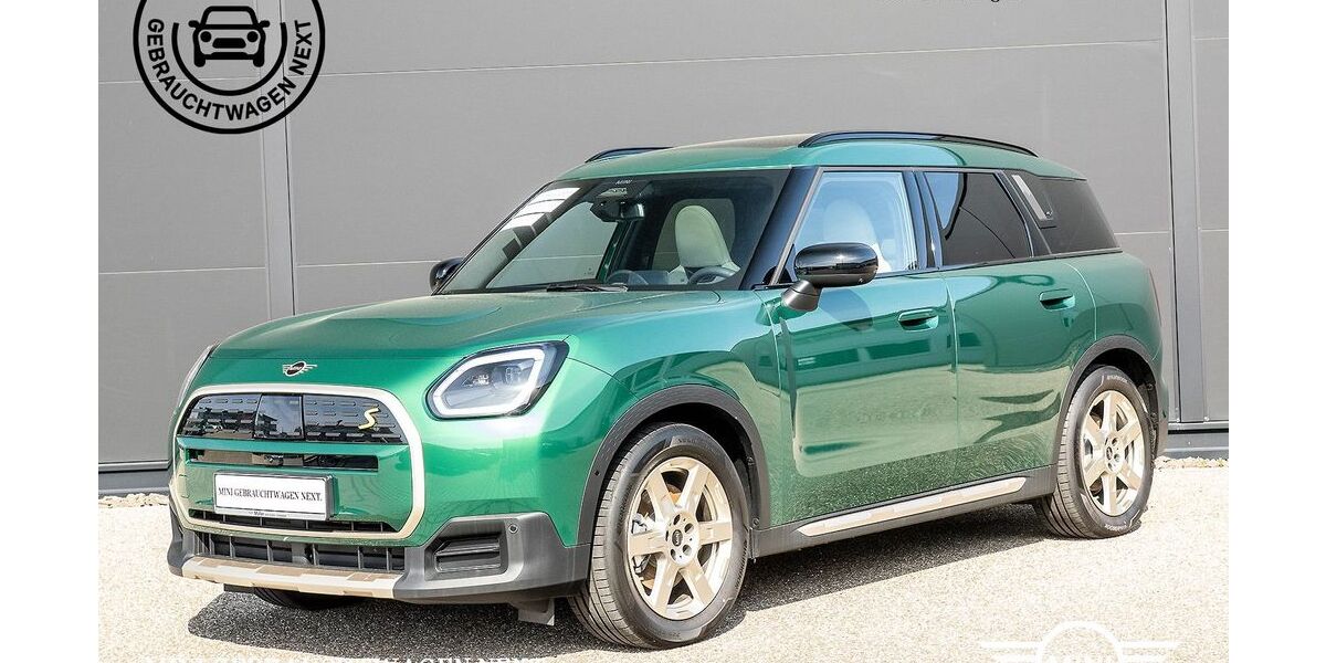 Mini Countryman SE (Cooper) 3.672 km 42.370 &euro; Gerlingen 70839