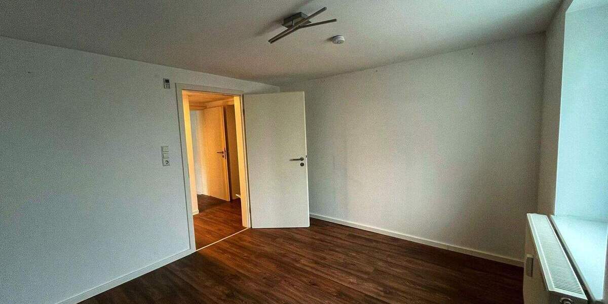 Etagenwohnung Reutlingen Rommelsbach - 3 Zimmer, 90 m&sup2;, 375.000&euro; | Angebot:24776222