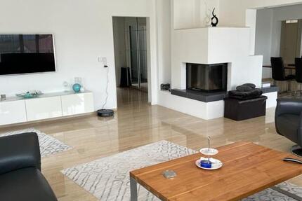 Wohnung Neckartenzlingen - 5 Zimmer, 168 m&sup2;, 1.950&euro; | Angebot:25238694