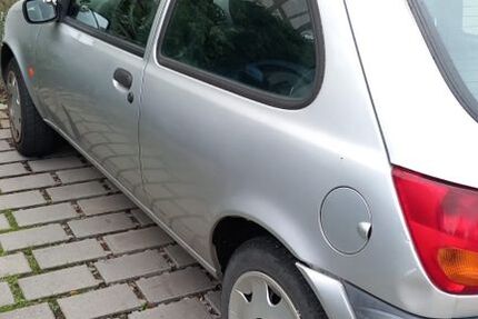 Ford Fiesta 147.000 km 1.200 € Wiernsheim 75446