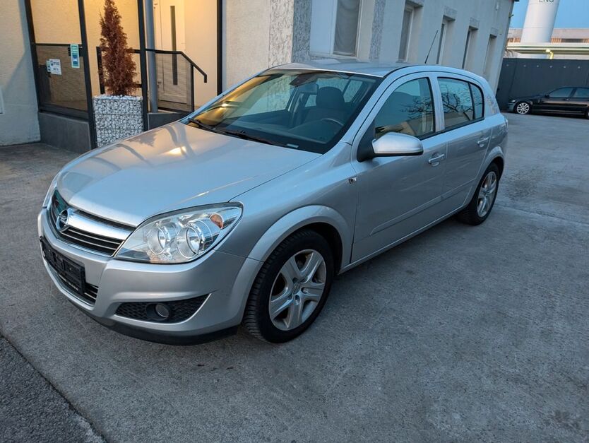 Opel Astra 138.000 km 2.950 € Freiberg am Neckar 71691