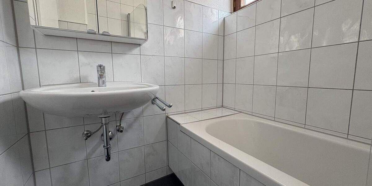 Mehrfamilienhaus, Wohnhaus Steinenbronn - 8 Zimmer, 155 m&sup2;, 669.000&euro; | Angebot:25748771